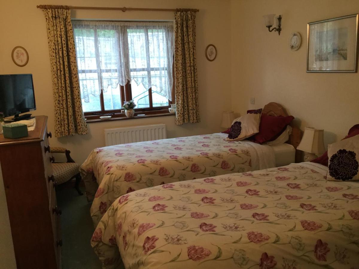 Li'Le Hullets, 3 Seed Howe Cottages 斯泰夫利 外观 照片
